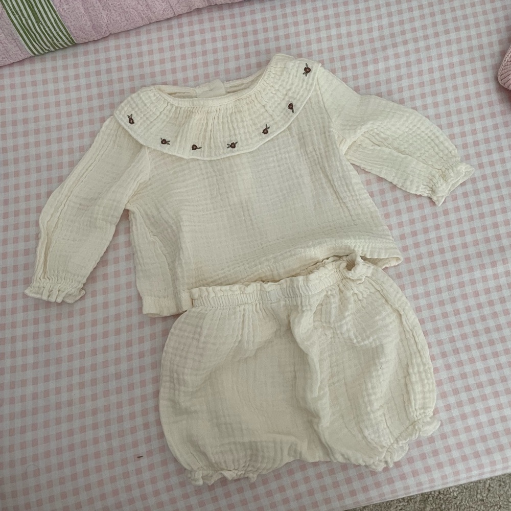 Milk berry baby girl outfit